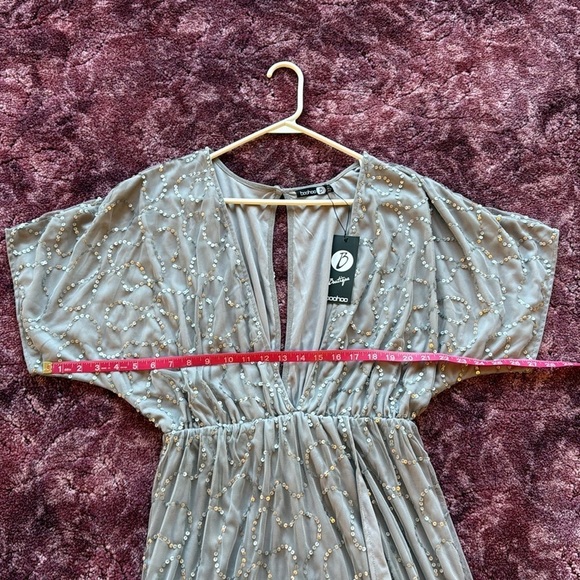 NWT Boohoo Boutique Gray Sequin Dress size 6 - Picture 9 of 10